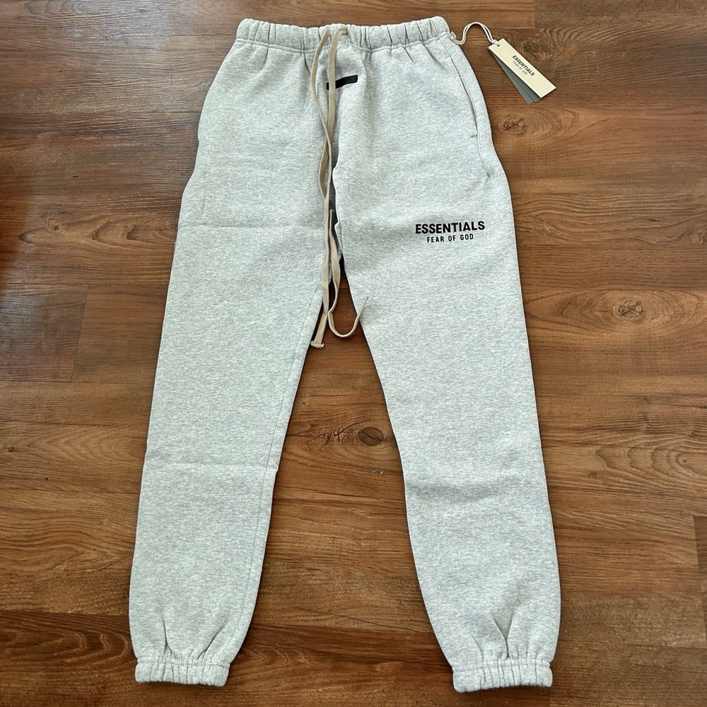 New Authentic Fear of God Essentials Fleece Sweatpants FW24 Size Small